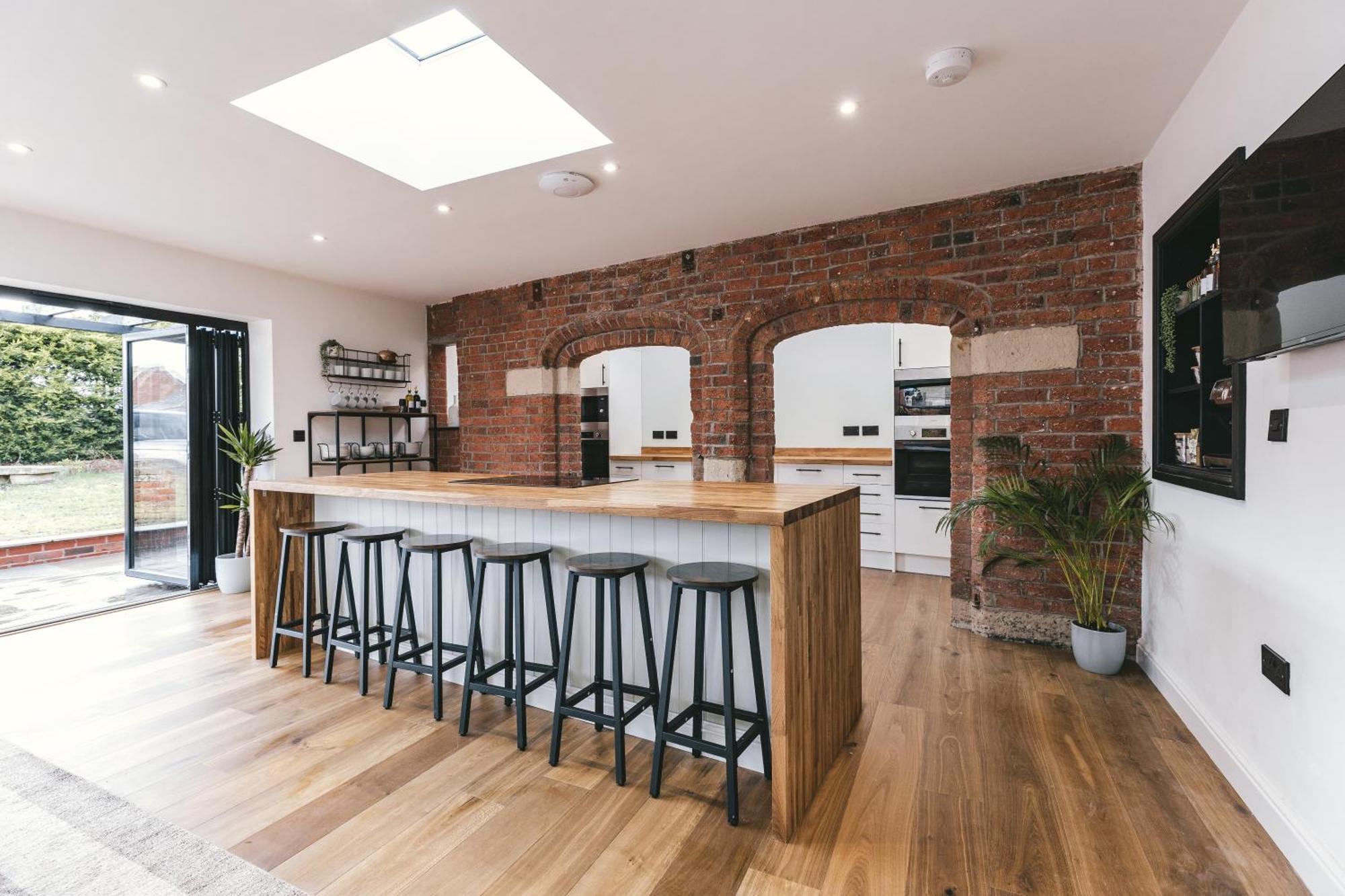 House With A Cinema And Games Room, Sleeps 17 슈루즈버리 외부 사진