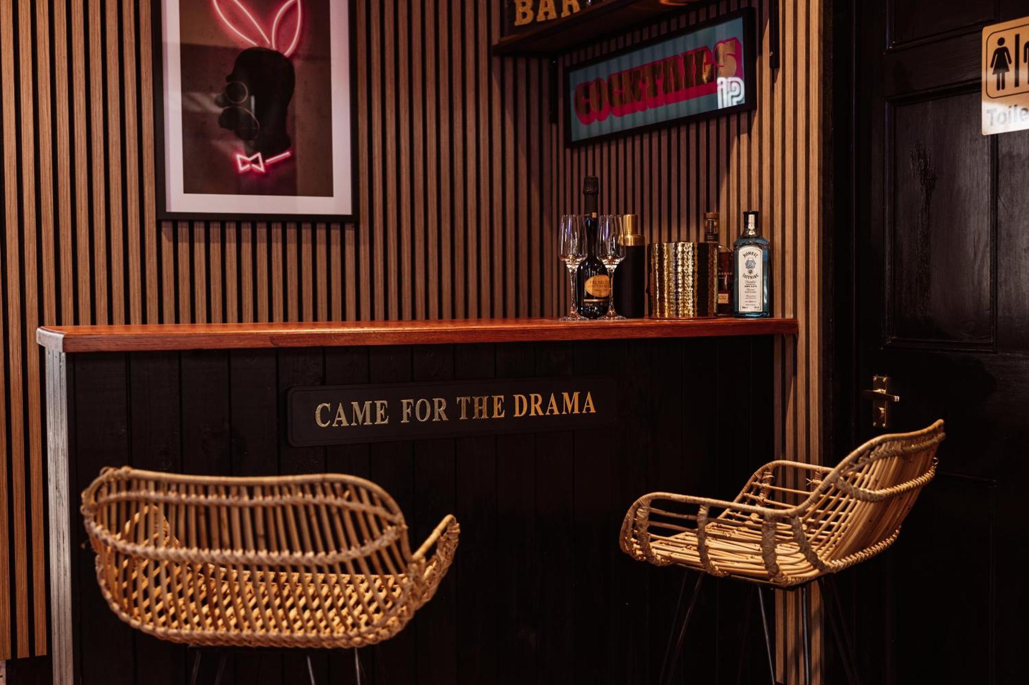 House With A Cinema And Games Room, Sleeps 17 슈루즈버리 외부 사진